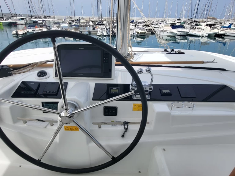 Huur een Lagoon Lagoon 46 in Rio Marina