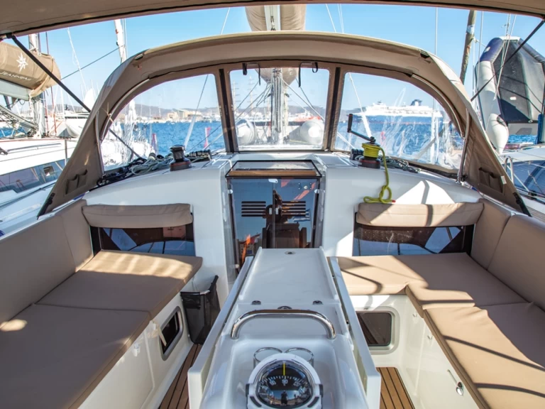 Verhuur Zeilboot Jeanneau met vaarbewijs