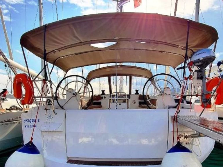 Huur een Jeanneau Sun Odyssey 519 in Néa Péramos