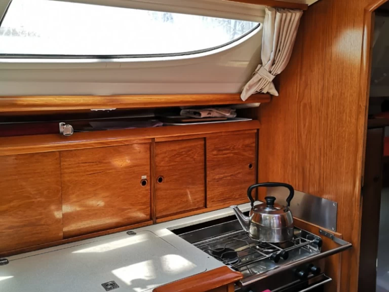 Jachthuur in Néa Péramos - Jeanneau Sun Odyssey 35 via SamBoat