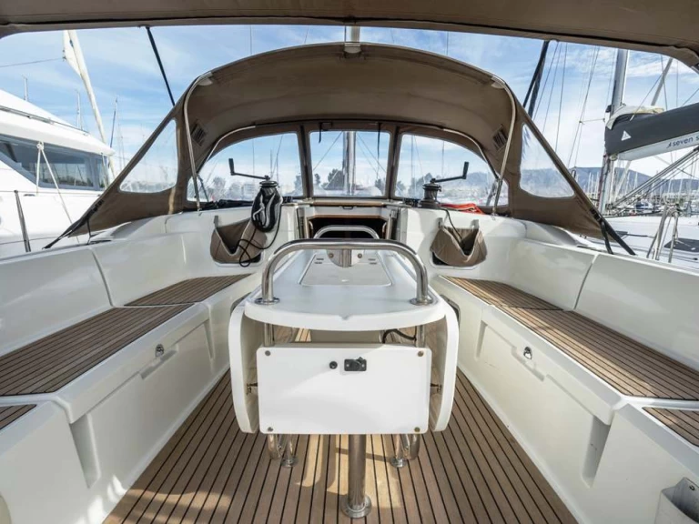 Verhuur Zeilboot Jeanneau met vaarbewijs