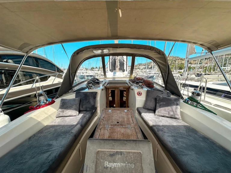 Huur een Bavaria Cruiser 40 in Bodrum