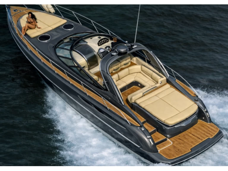 Verhuur Jacht in Ornós - Cranchi Mediterranee 44