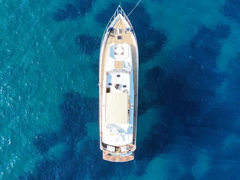 Cantieri Di Pisa Akhir 20 te huur van particulier of professional in Catania