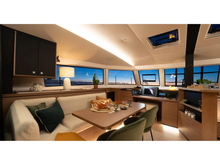 Verhuur Catamaran Nautitech met vaarbewijs