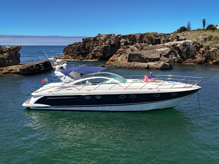 Verhuur Motorboot in Cascais - Fairline Targa 52