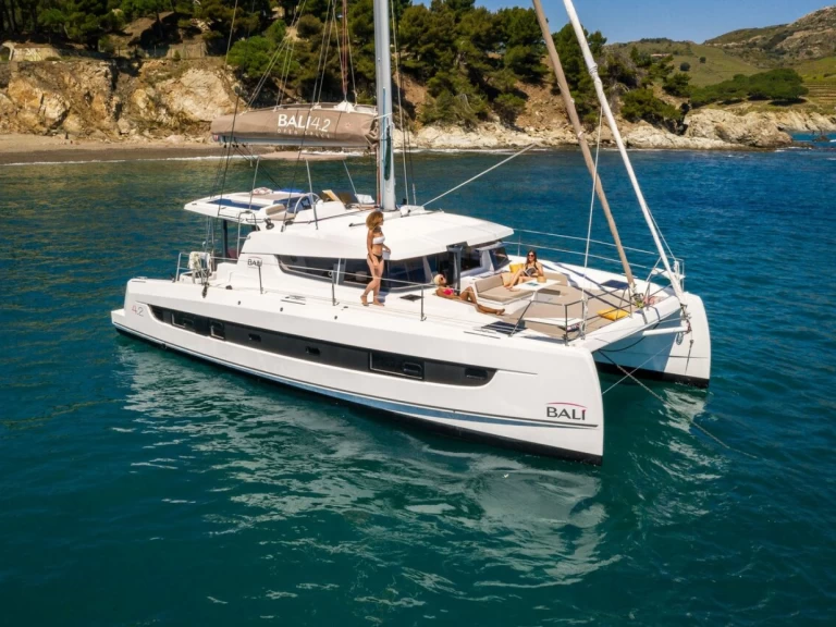 Huur een Bali Bali 4.2 in Port des Marines de Cogolin