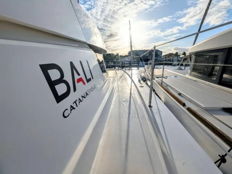 Bootverhuur Bali Bali 4.4 in Nassau via SamBoat