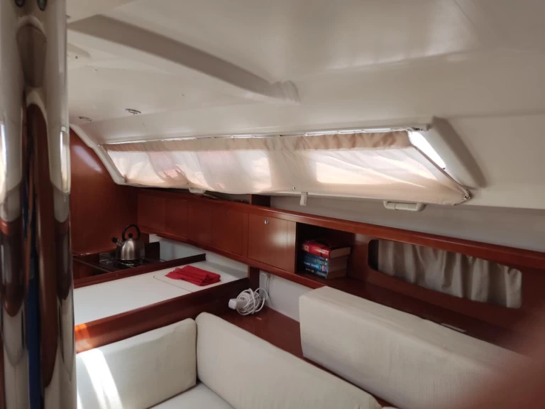 Bénéteau Oceanis 34 te huur van particulier of professional in Néa Péramos