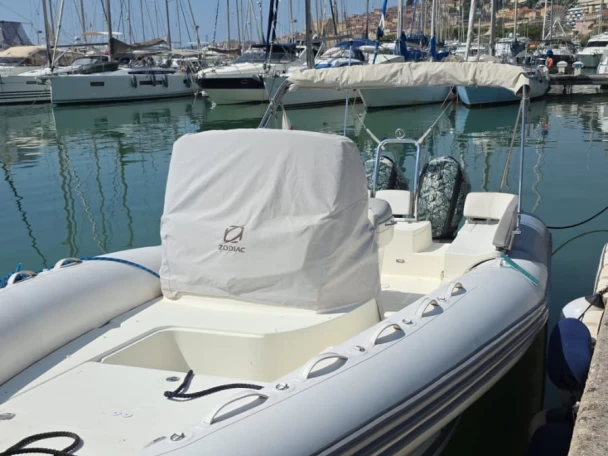 Bootverhuur Zodiac NZ-O 760 in Menton via SamBoat