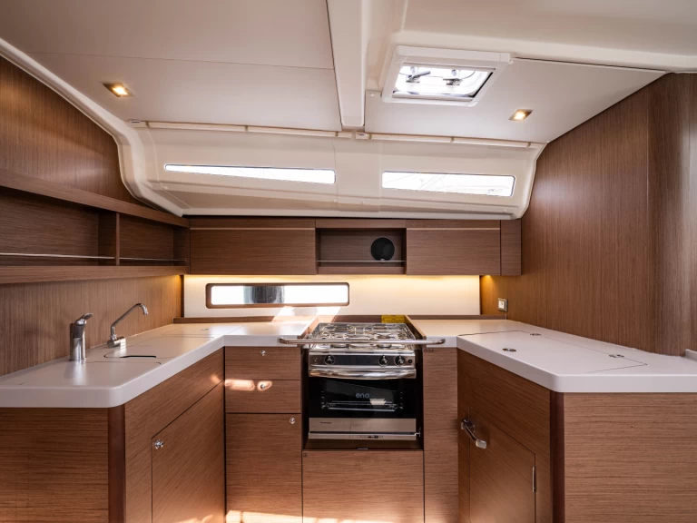 Jachthuur in Néa Péramos - Bénéteau Oceanis 40.1 via SamBoat