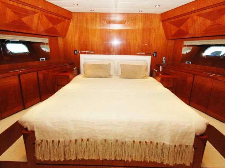 Jachthuur in Cannes - Leopard (Arno) Lady Splash  via SamBoat