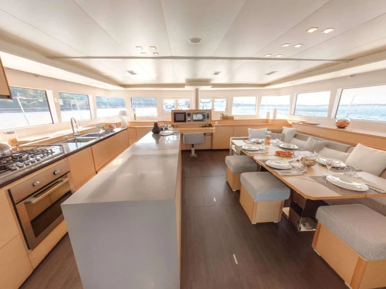 Huur Jacht met of zonder schipper Lagoon in Álimos