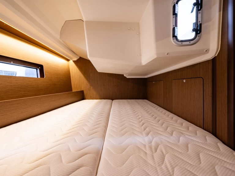 Zeilboot te huur in Néa Péramos voor de beste prijs