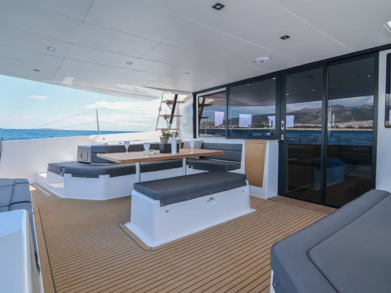 Huur een Dufour Dufour Catamarans 48 Sail in Lefkáda