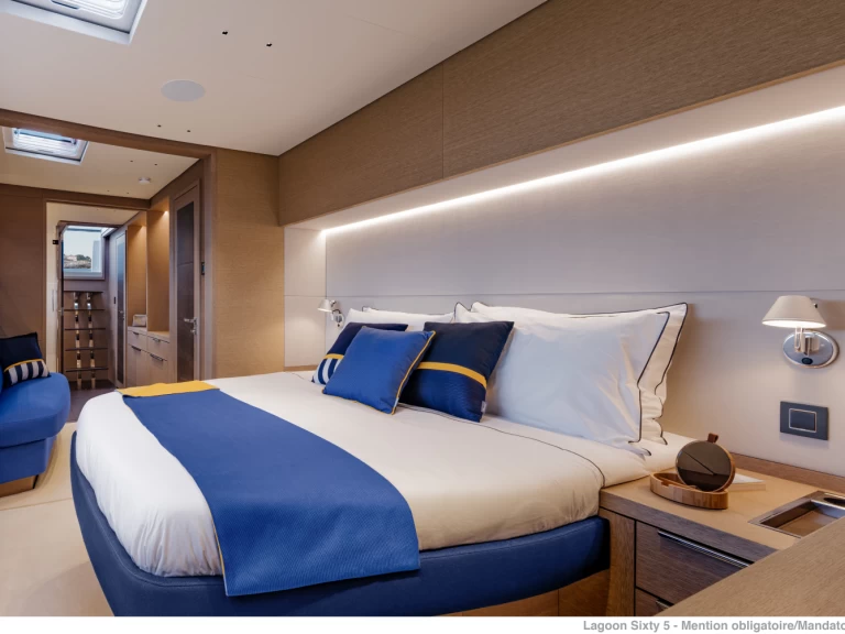 Huur een Lagoon Lagoon Sixty 5 Owner's Version in Salerno