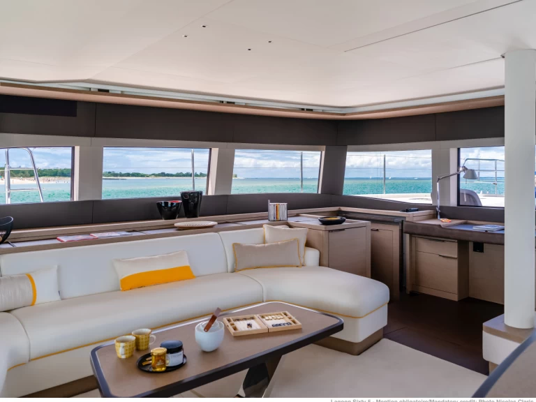 Bootverhuur Olbia goedkoop Lagoon Sixty 5 Owner's Version