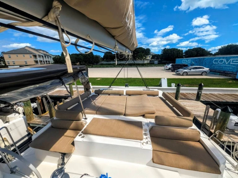 Huur een Bali Bali Catspace Voile in Nassau