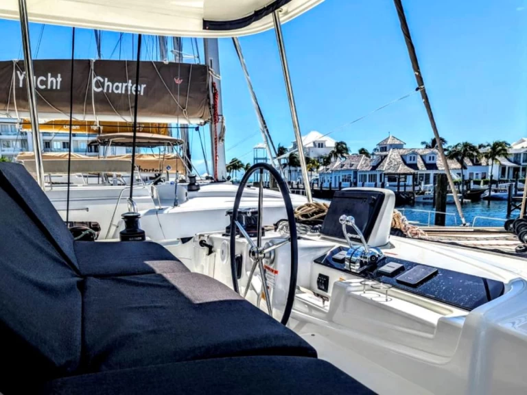 Huur een Lagoon Lagoon 46 in Nassau