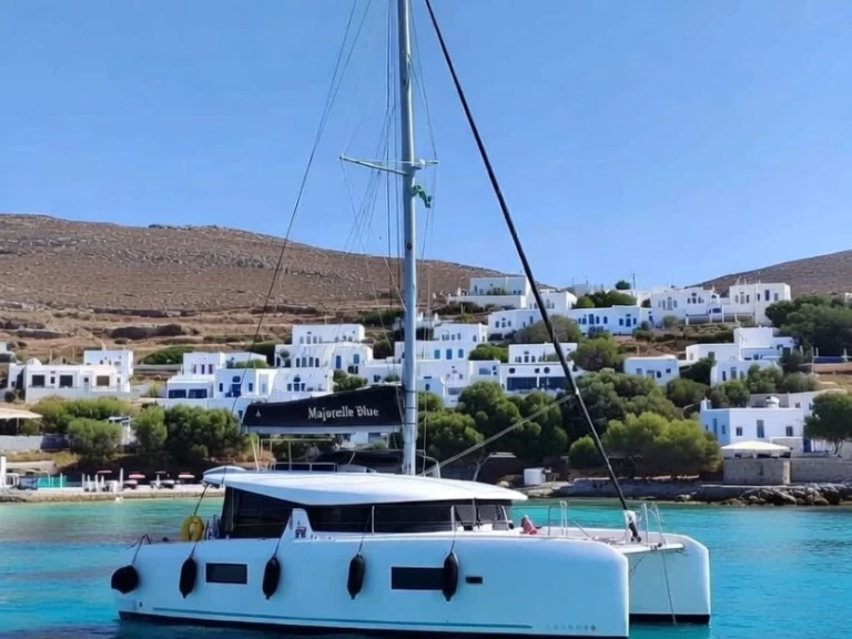Jachthuur in Naxos Port - Lagoon Lagoon 42 via SamBoat