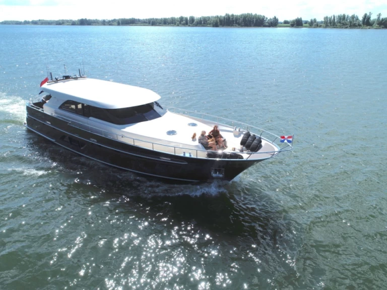 Continental 2200 te huur van particulier of professional in Limassol