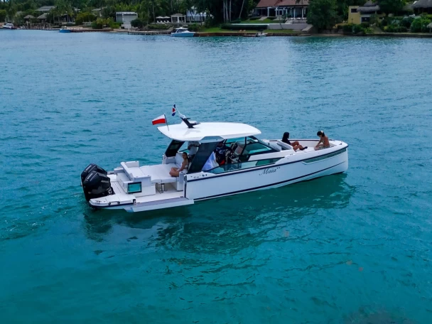 Bootverhuur Saxdor Saxdor 320 GTO in Casa de Campo Marina via SamBoat