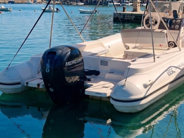 Huur RIB met of zonder schipper Bsc in Italië