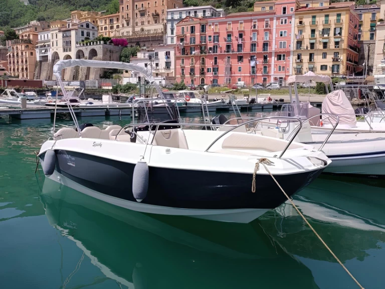 Huur Motorboot met of zonder schipper Terminal Boat in Salerno