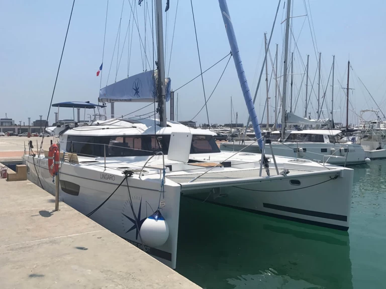 Jachthuur in Álimos - Fountaine Pajot Saba 50 via SamBoat