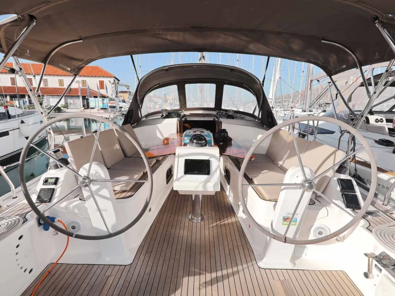 Huur Zeilboot met of zonder schipper Bavaria in Pula