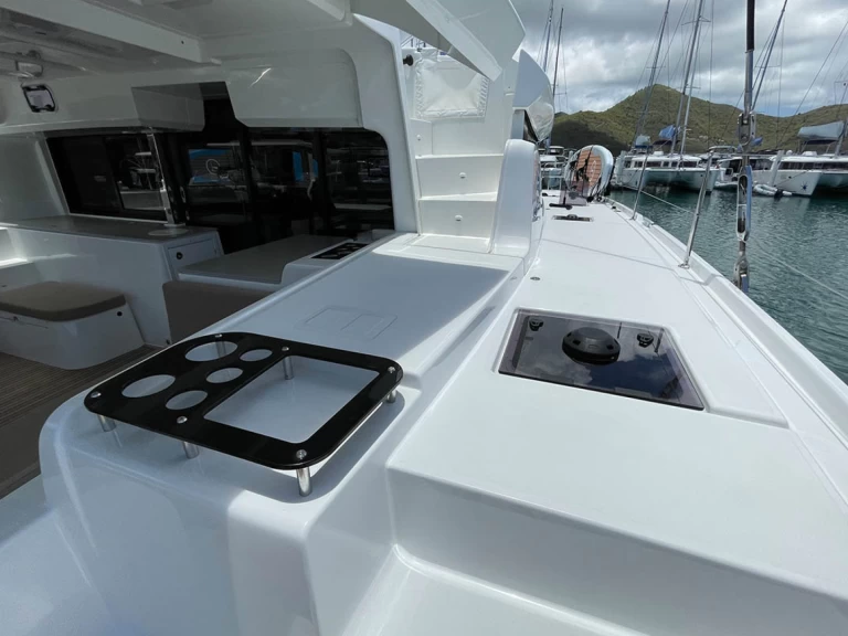 Verhuur Catamaran in Álimos - Lagoon Lagoon 46