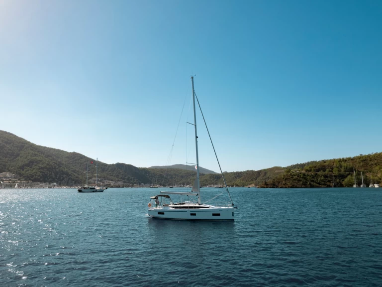 Huur een Bavaria Bavaria C38 in Fethiye