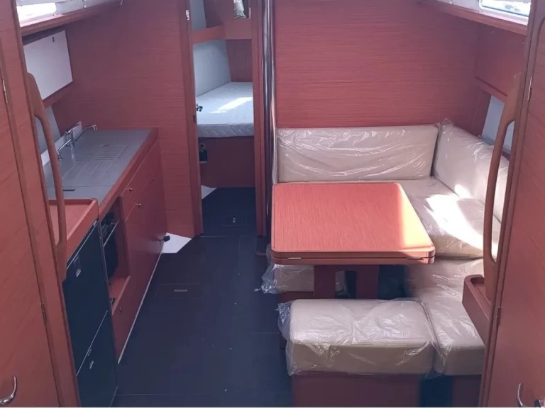 Bootverhuur Dufour Dufour 390 GL in Cagliari via SamBoat