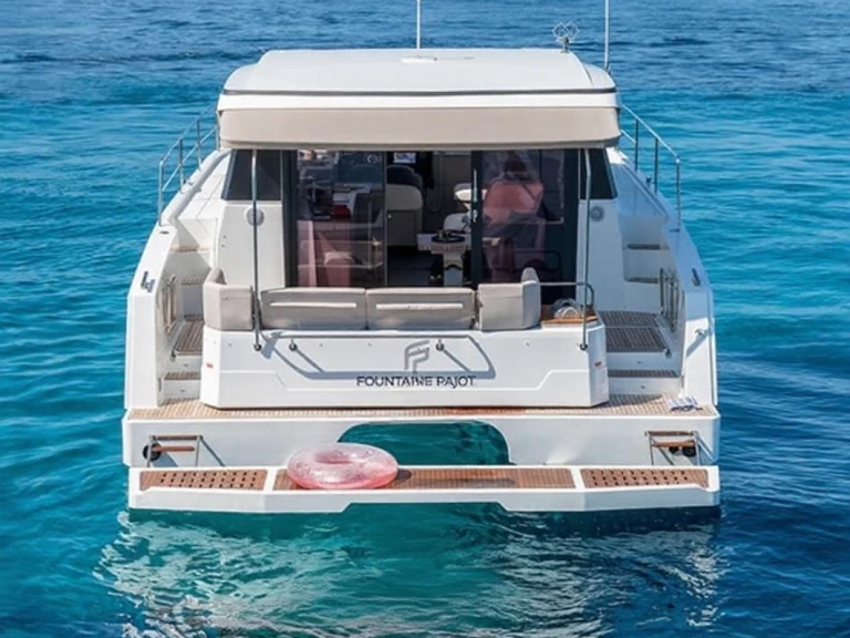 Verhuur Catamaran Fountaine Pajot met vaarbewijs