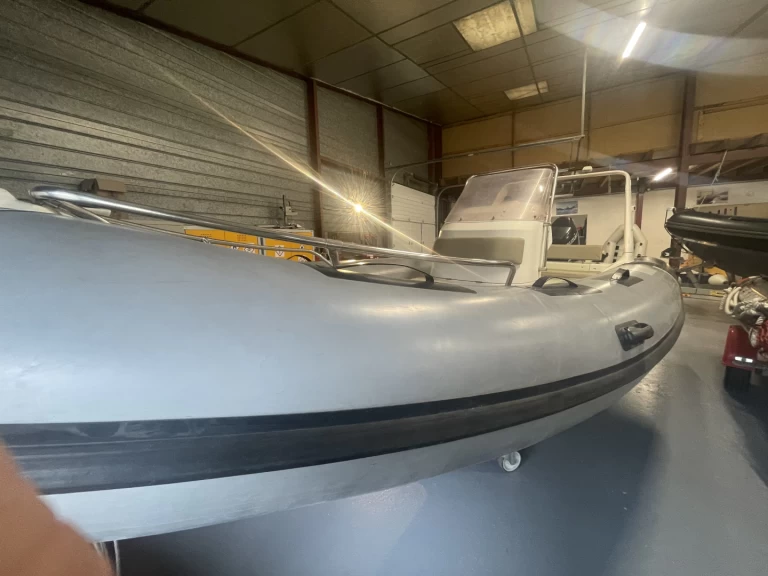 Huur RIB met of zonder schipper Brig in Baden