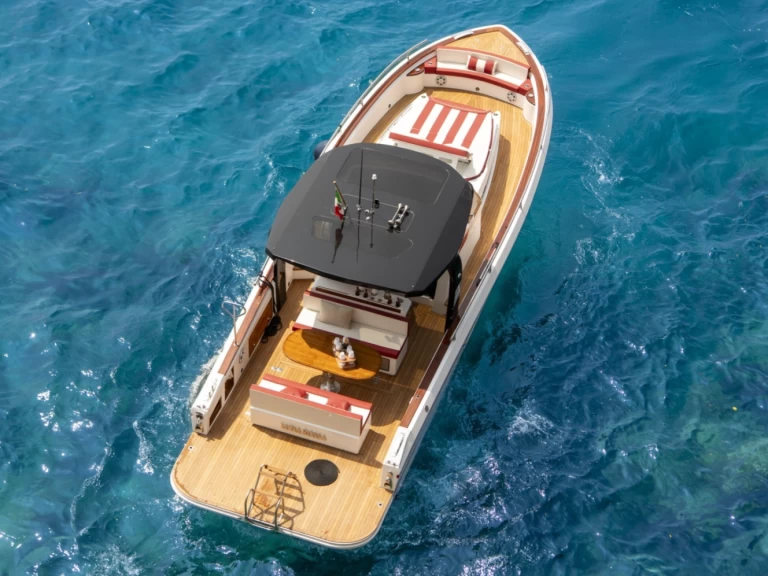 Bootverhuur Positano goedkoop 38 Ft