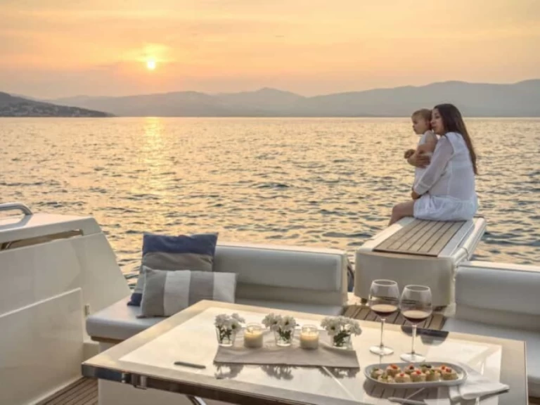 Verhuur Motorboot in Toúrlos - Ferretti 53 FlyBridge 