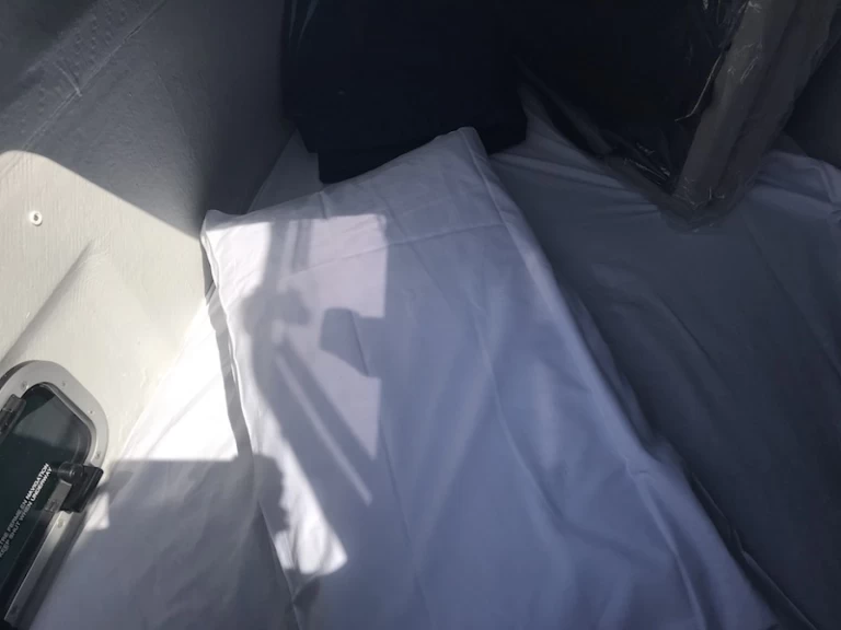 Bootverhuur Lagoon Lagoon 40 in San Teodoro via SamBoat