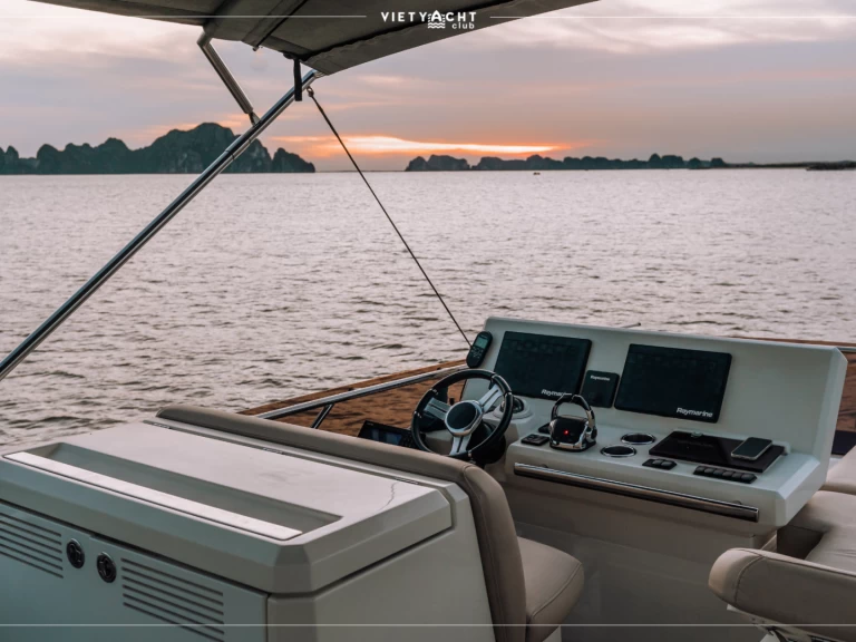 Verhuur Motorboot in Hạ Long - Prestige Prestige 520 Fly