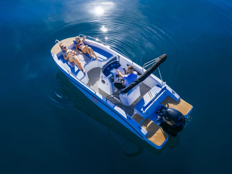 Bootverhuur Oktogon Venturo 21 in Zadar via SamBoat