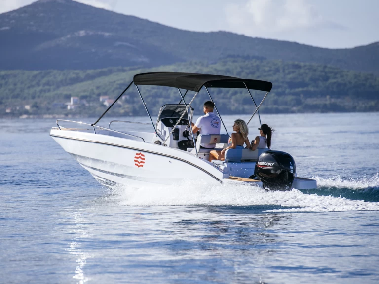 Verhuur Motorboot Oktogon met vaarbewijs
