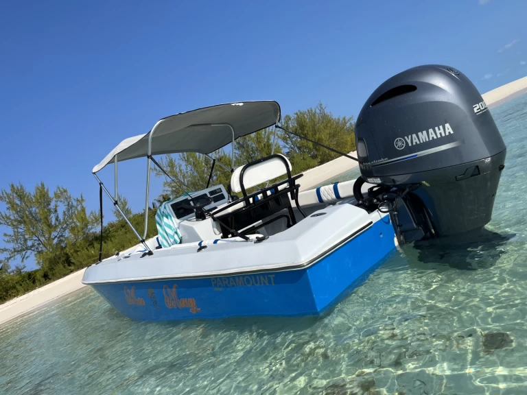 Verhuur Motorboot Custom Made met vaarbewijs