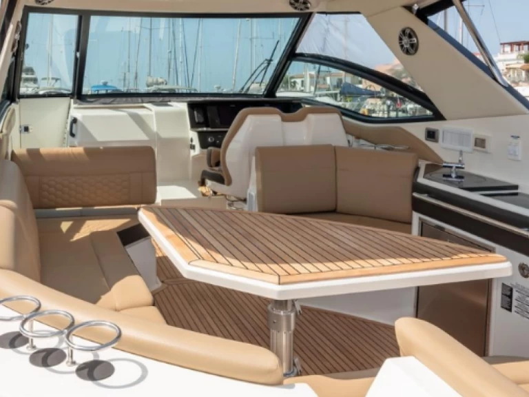 Motorboot te huur in Ayia Napa voor de beste prijs