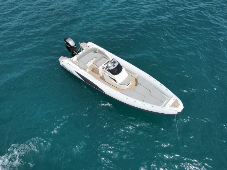 Bootverhuur Ajaccio goedkoop Adrenalina 8.5