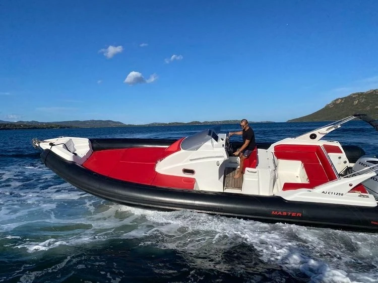 Huur een Master master 996 open in Porto-Vecchio