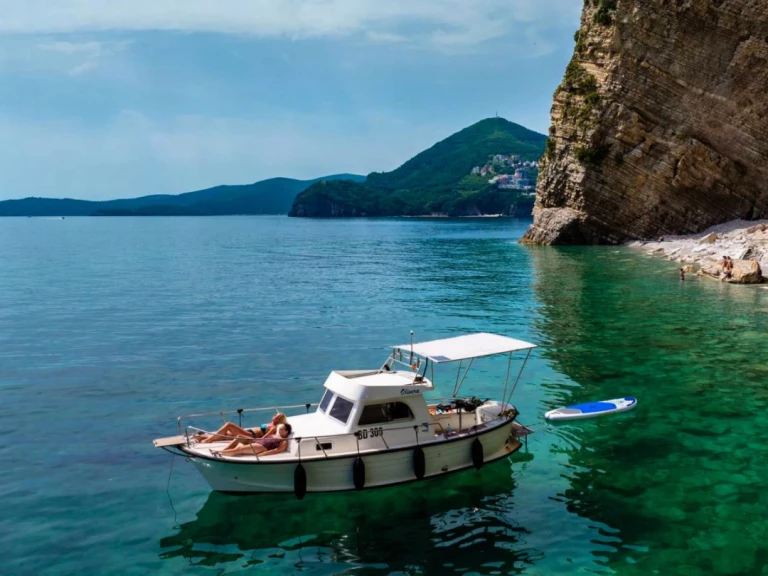 Jachthuur in Budvanski Zaliv - Navar 710 via SamBoat