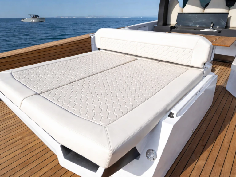 Maxim Max 44R te huur van particulier of professional in Ibiza Town