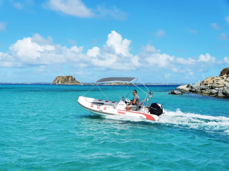 Huur Motorboot met of zonder schipper Semi-Rigide in Marigot