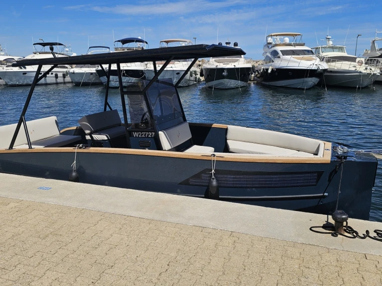 E-soleboat E-sole 750 te huur van particulier of professional in Saint-Florent