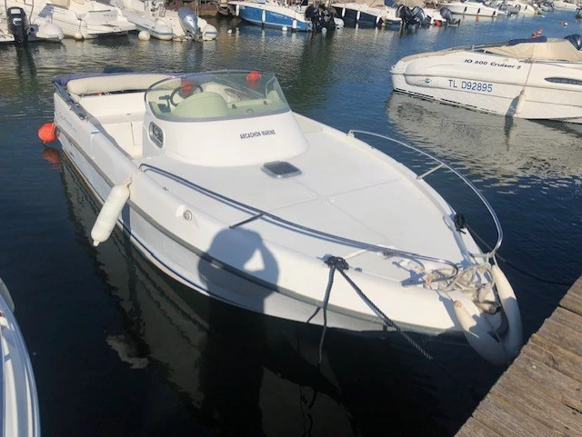 Verhuur Motorboot B2 Marine met vaarbewijs